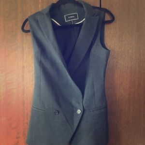 Le Chateau xxs vest